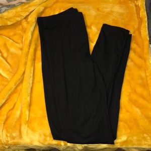 black leggings